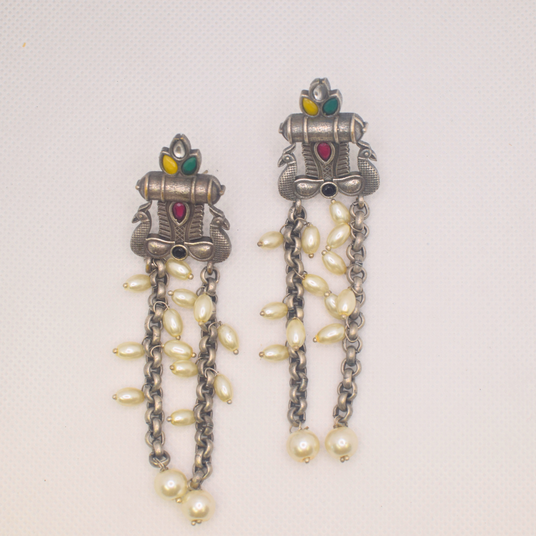 Navya Danglers