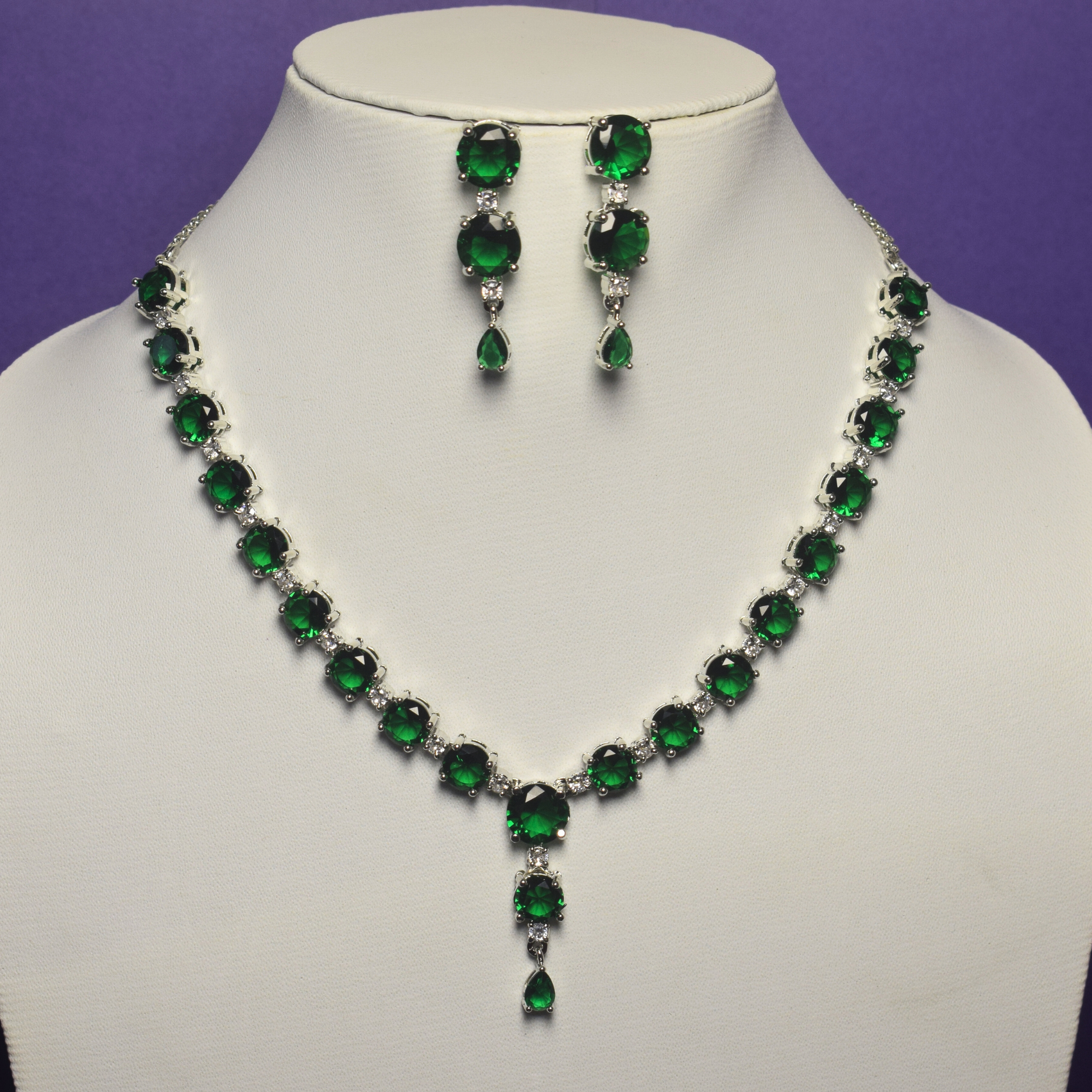 Alina AD Emerald Necklace Set