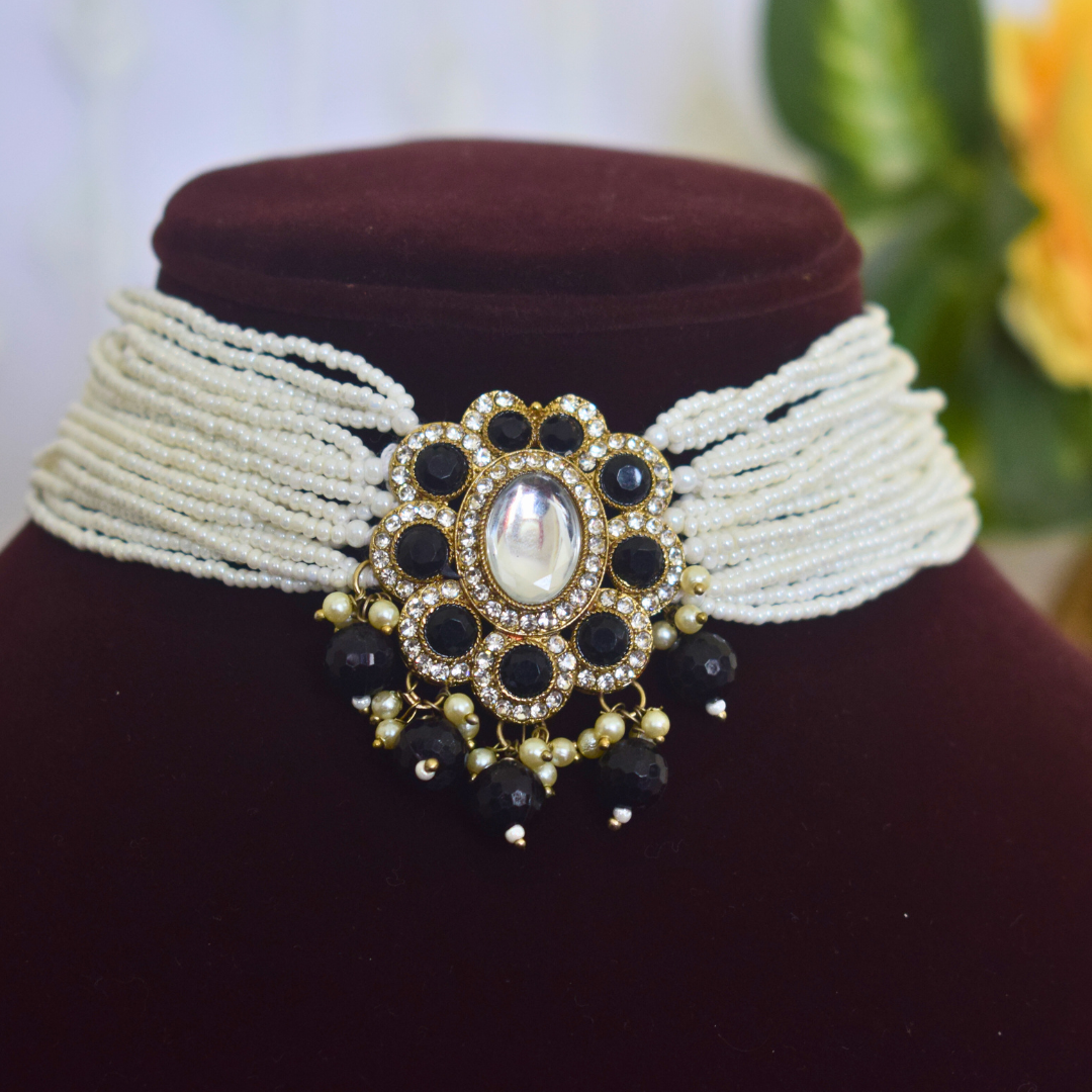 BLACK RUBAN CHOKER SET