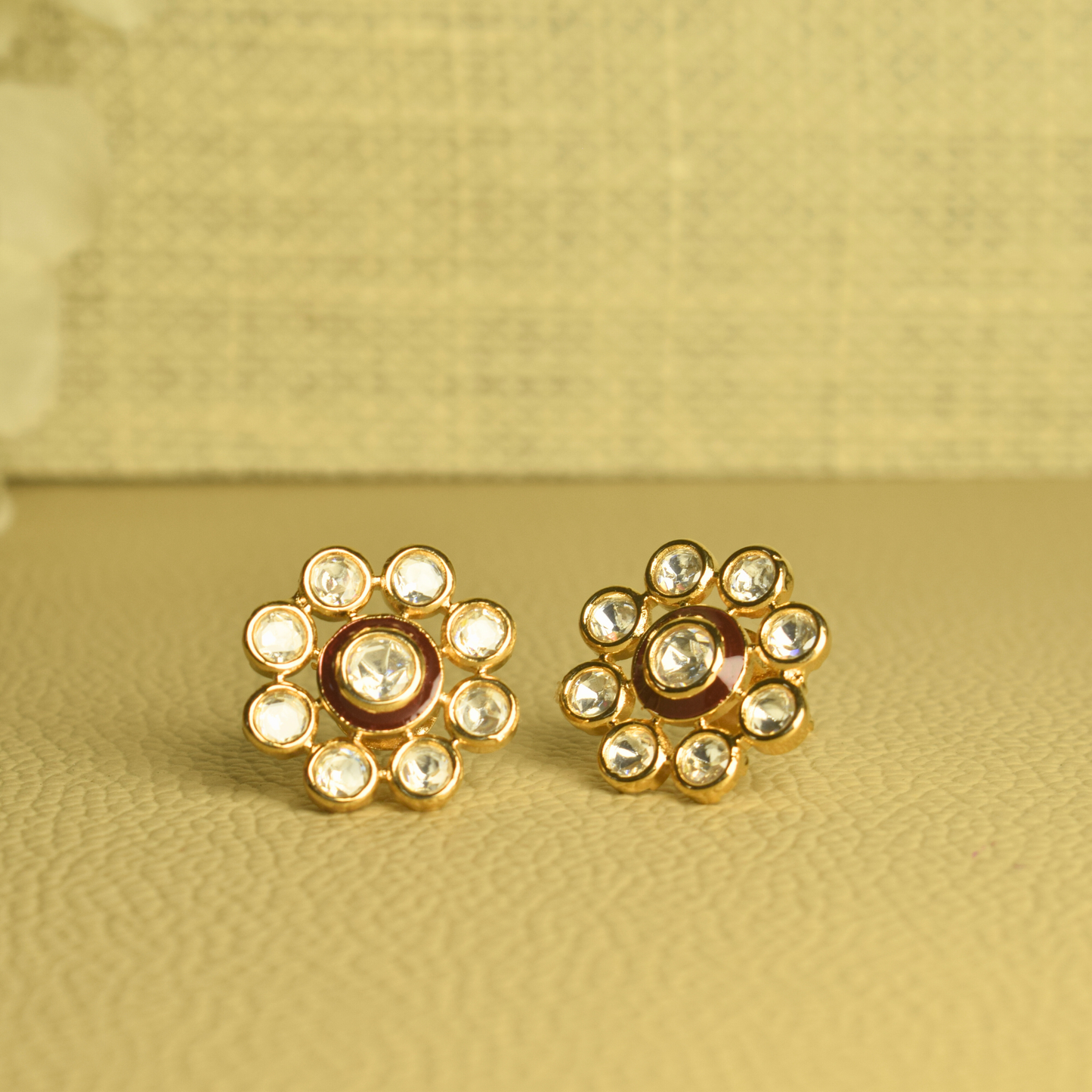RENU KUNDAN STUD EARRING