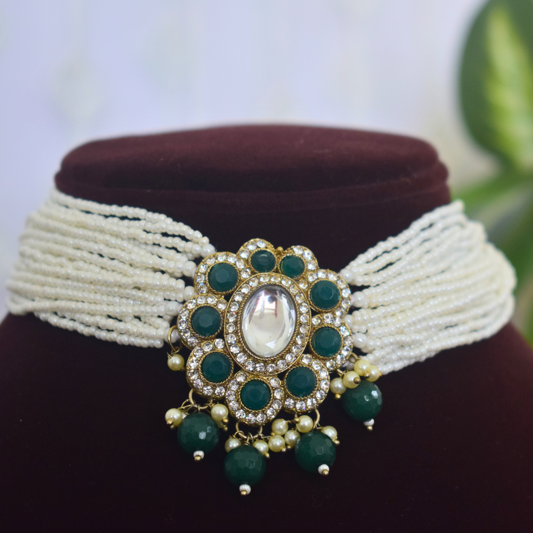 EMERALD RUBAN CHOKER SET