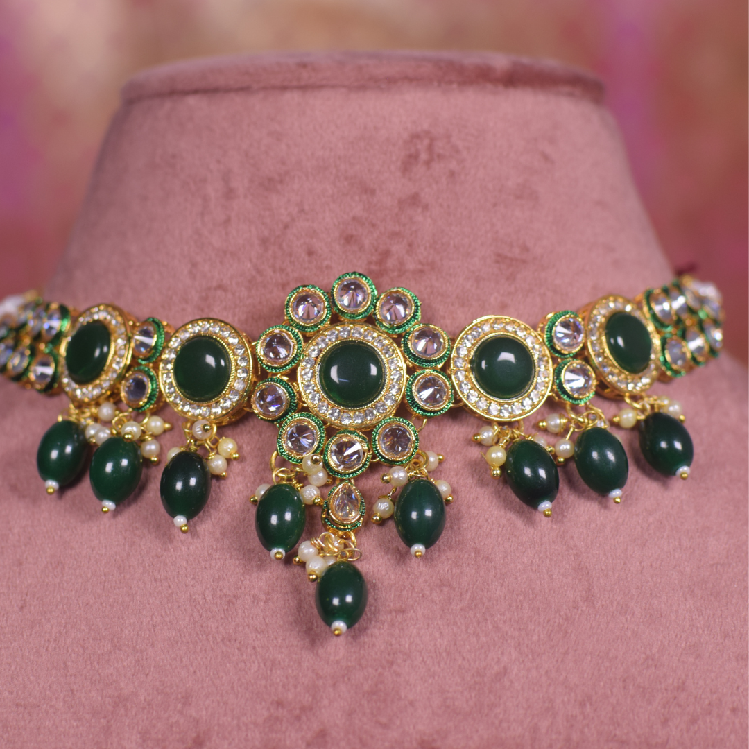 Emerald Jhanvi Kundan Choker Set