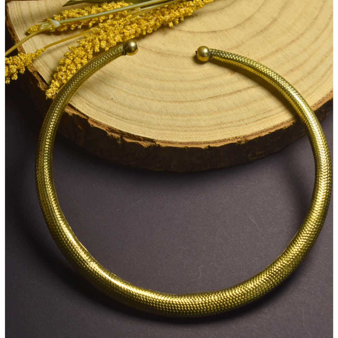 HANSIKA GOLDEN HASLI