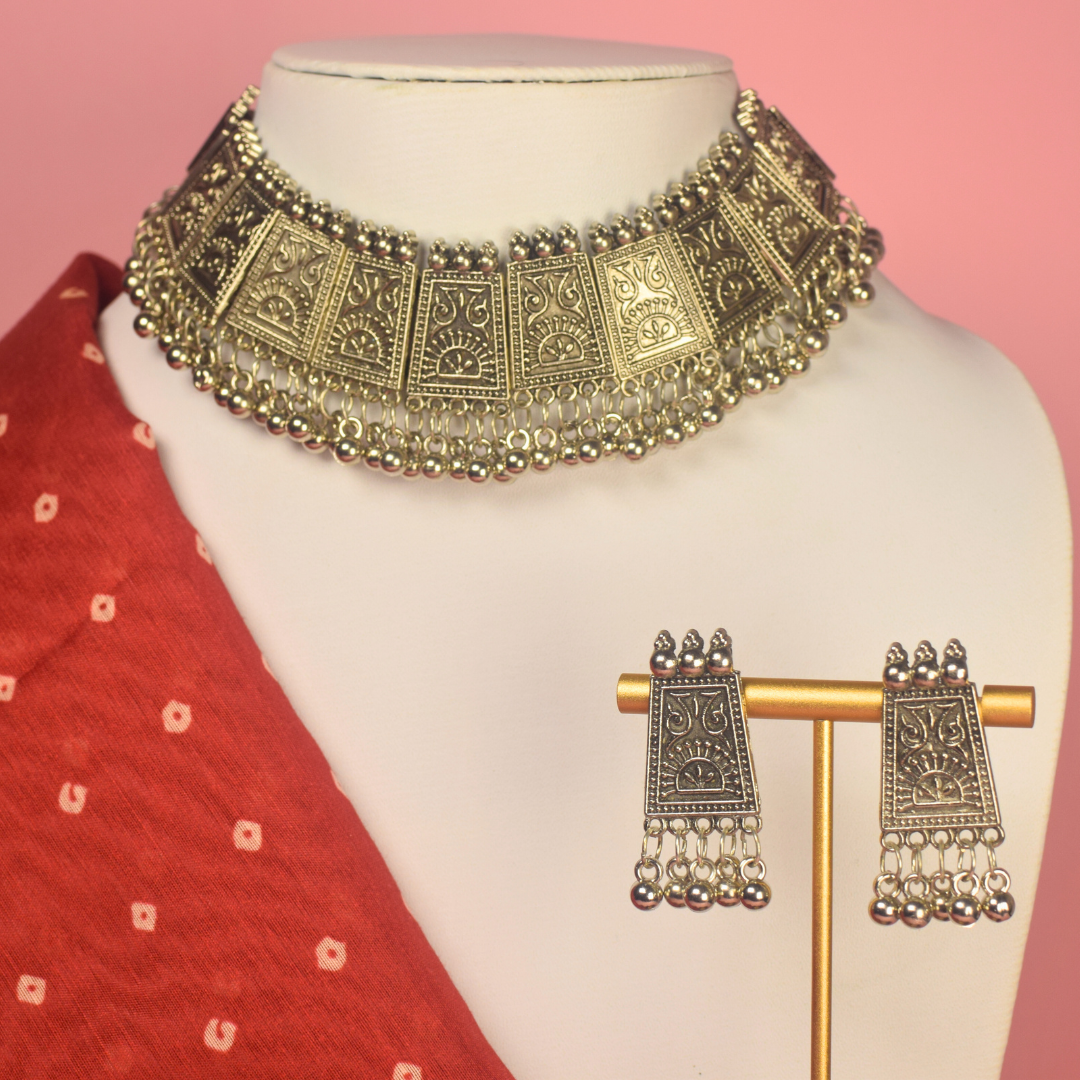 Inara Rumi Choker