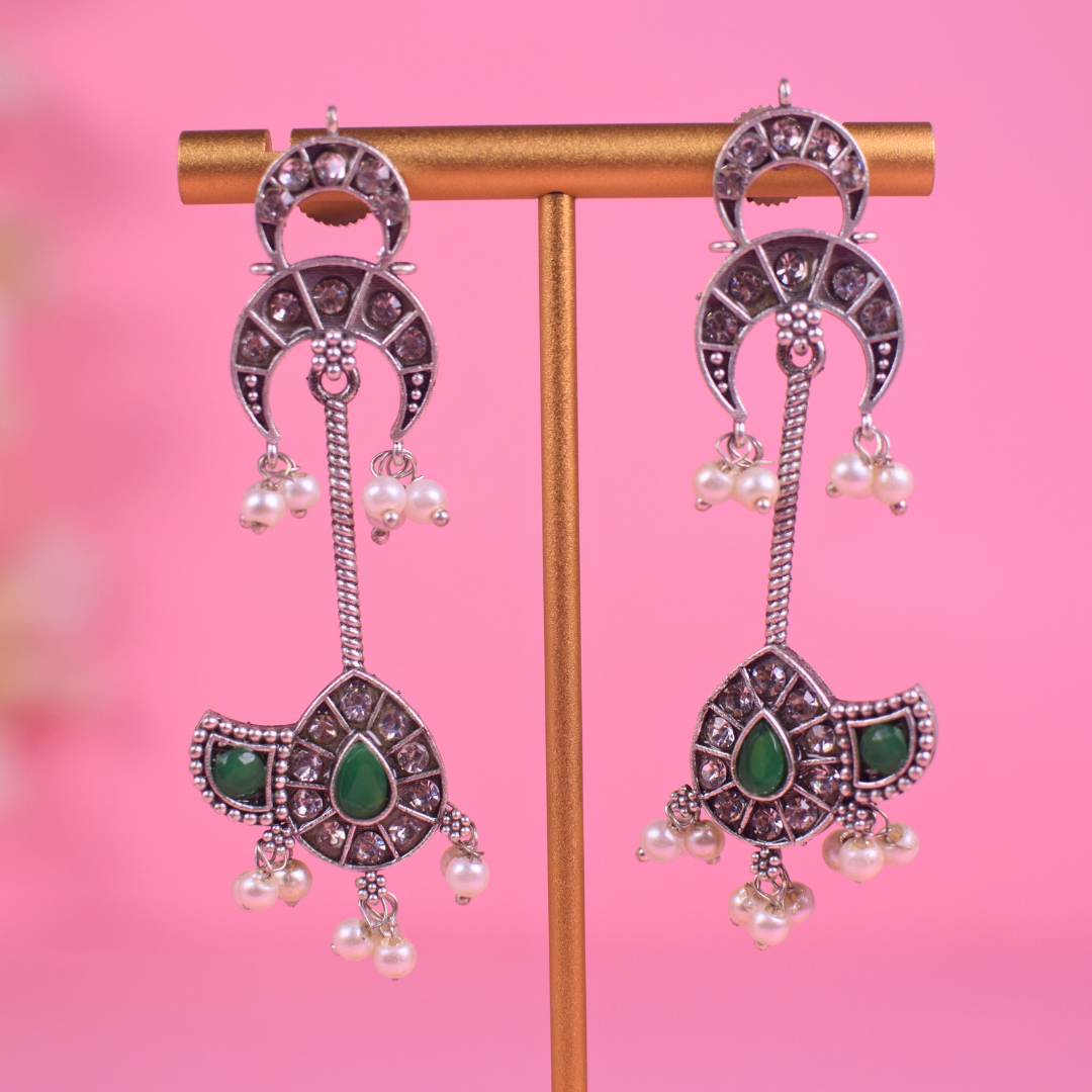 Nidha long Earrings