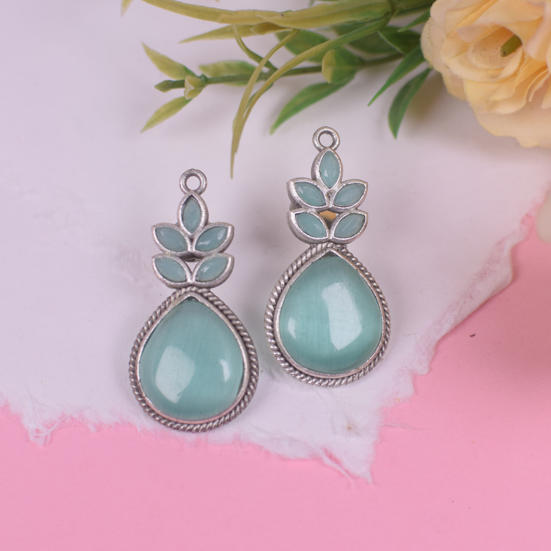 Tina Studs