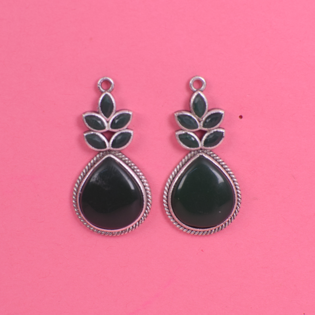 Tina Studs
