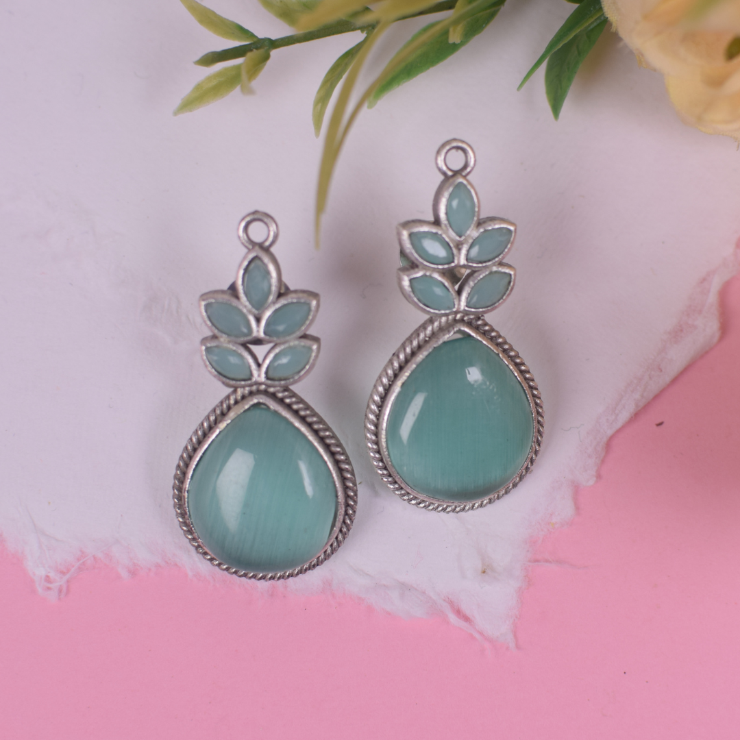 Tina Studs