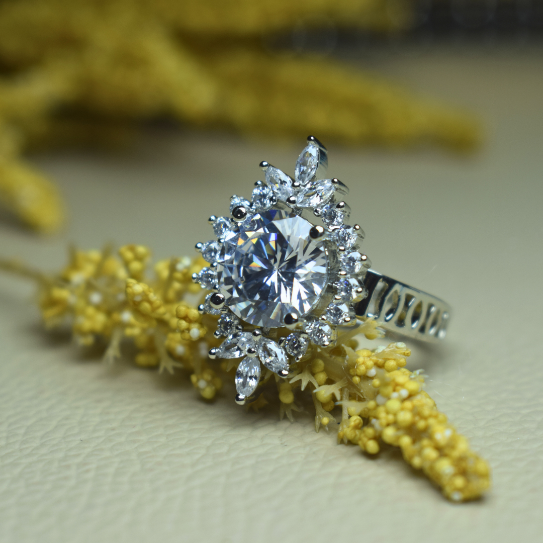 SILVER EMERALD SYLVIE ZICRONIA RING