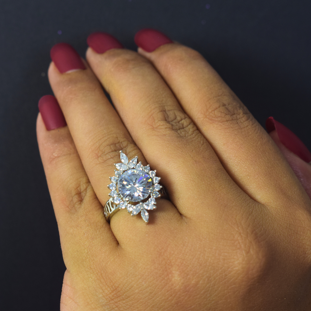 SILVER EMERALD SYLVIE ZICRONIA RING