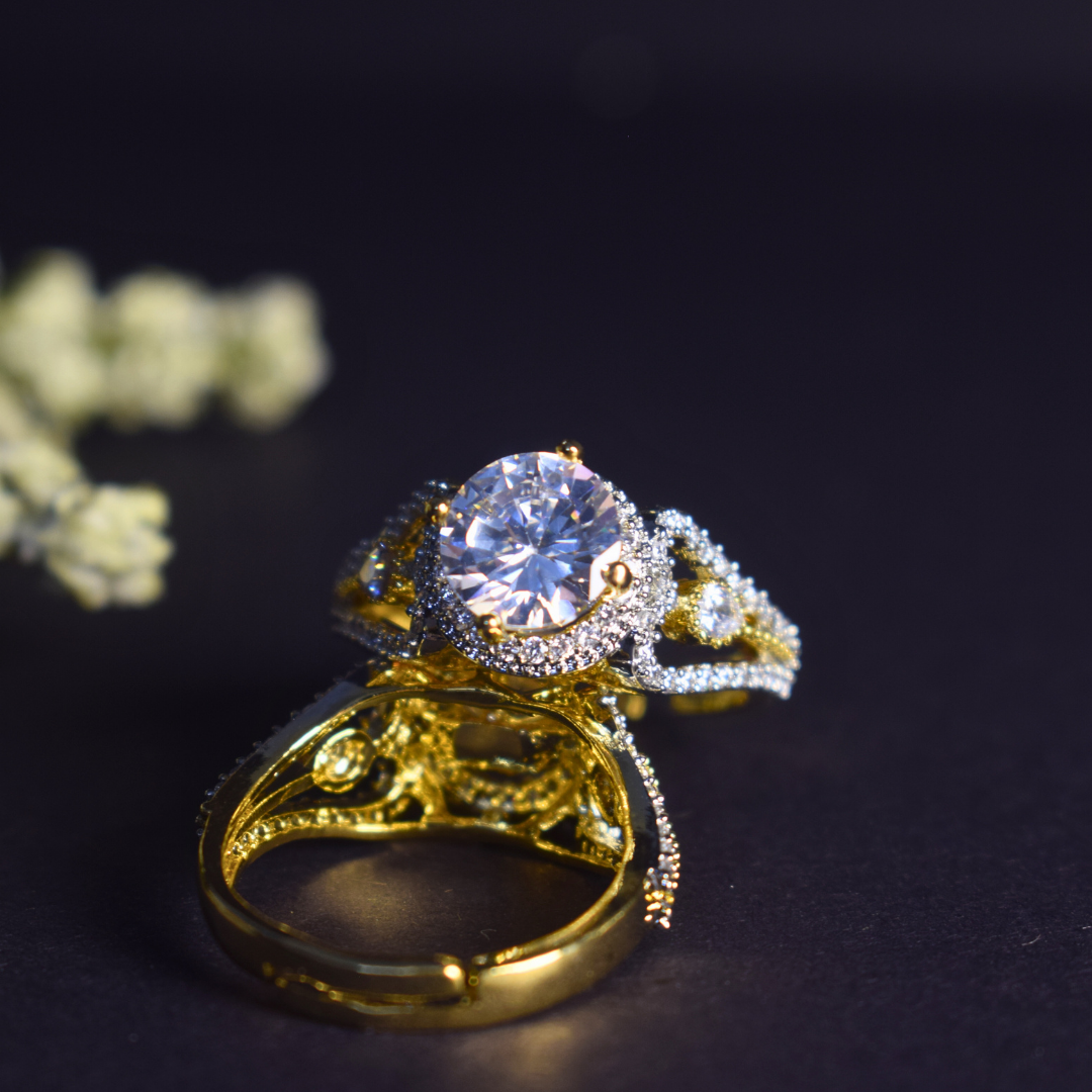 GOLDEN TRISHA ZICORNIA RING