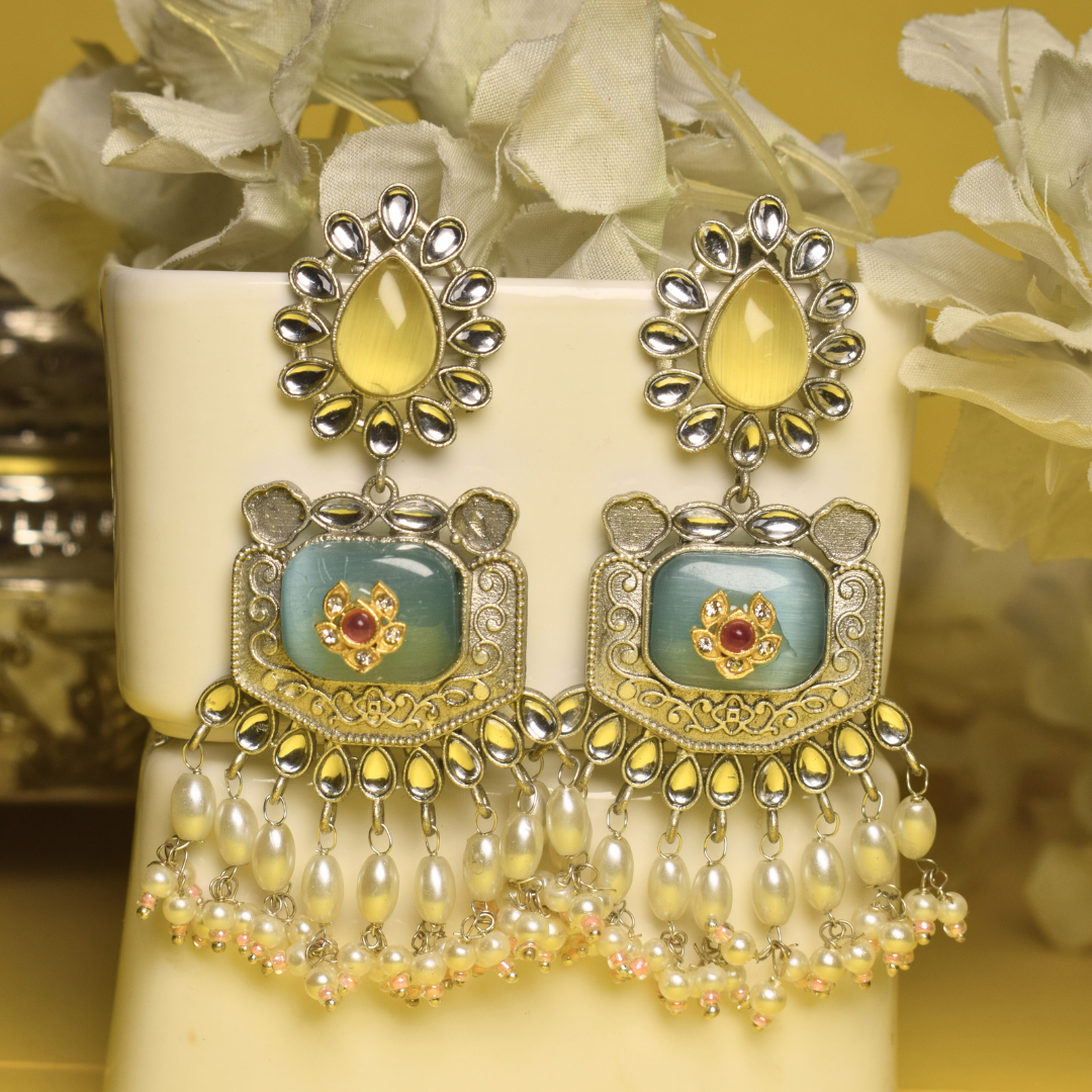 Allia Earring