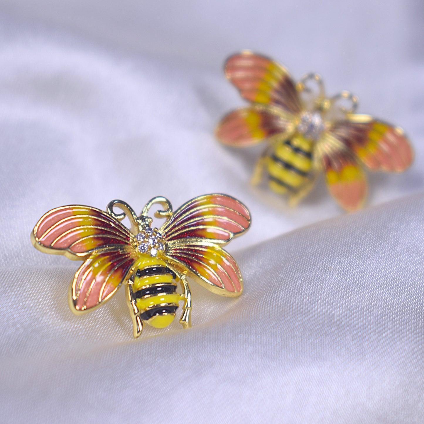 Buzzing Bee Stud Earrings