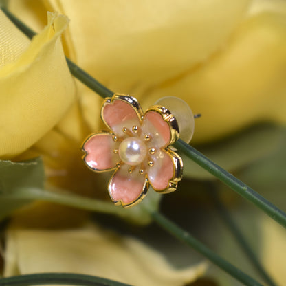 Gul Flower Stud Earrings
