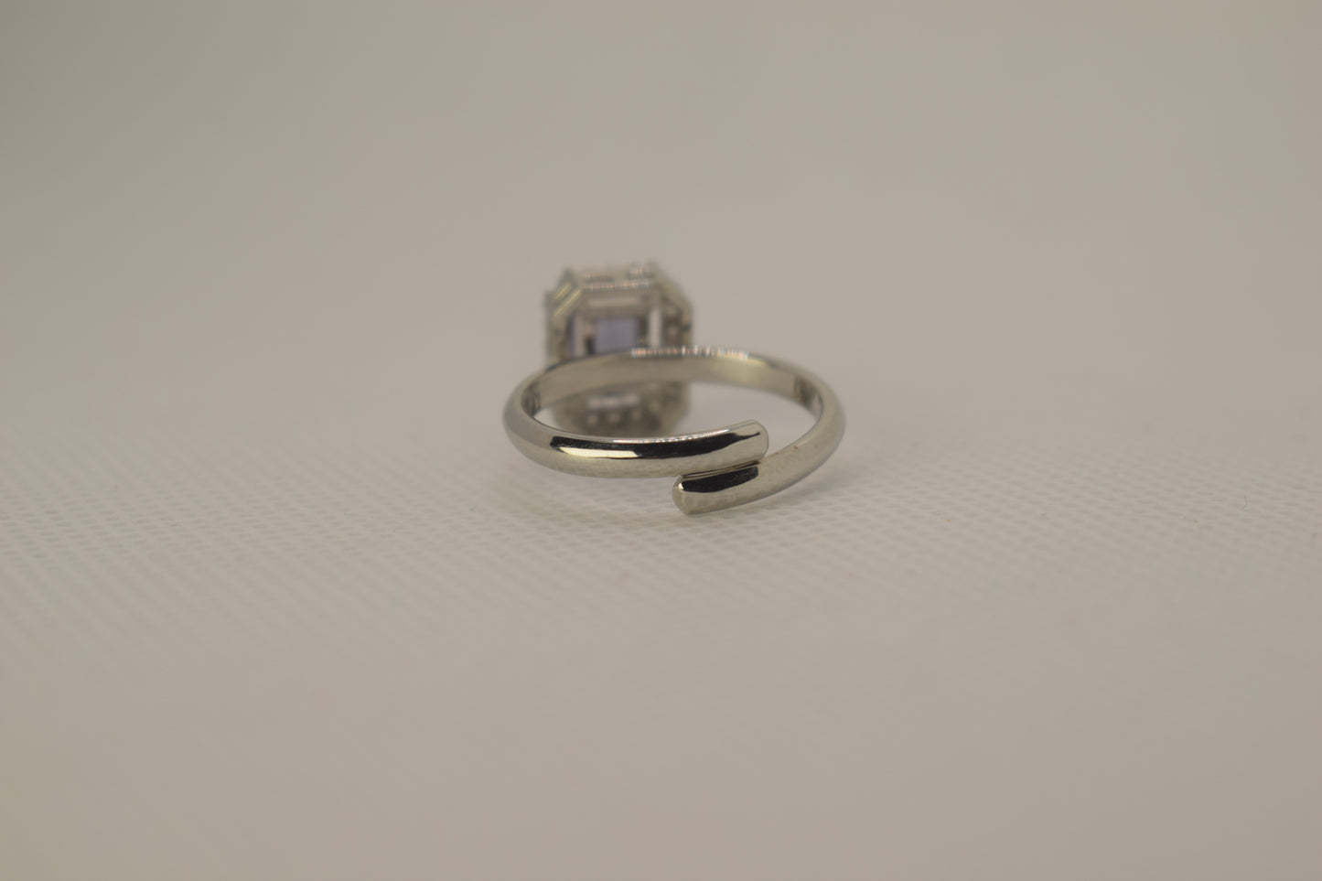 PURPLE NAVELI AD RING