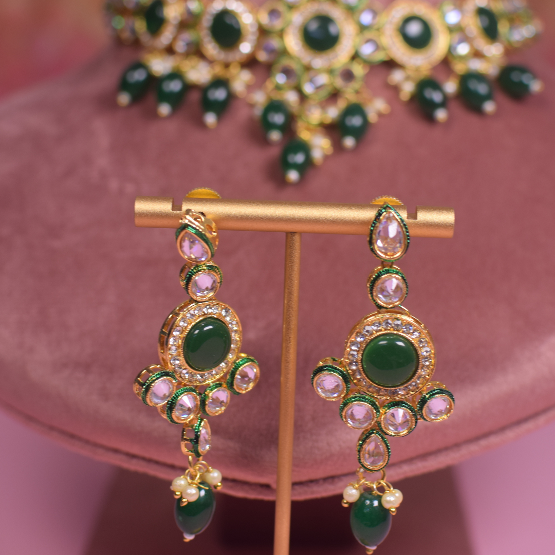 Emerald Jhanvi Kundan Choker Set