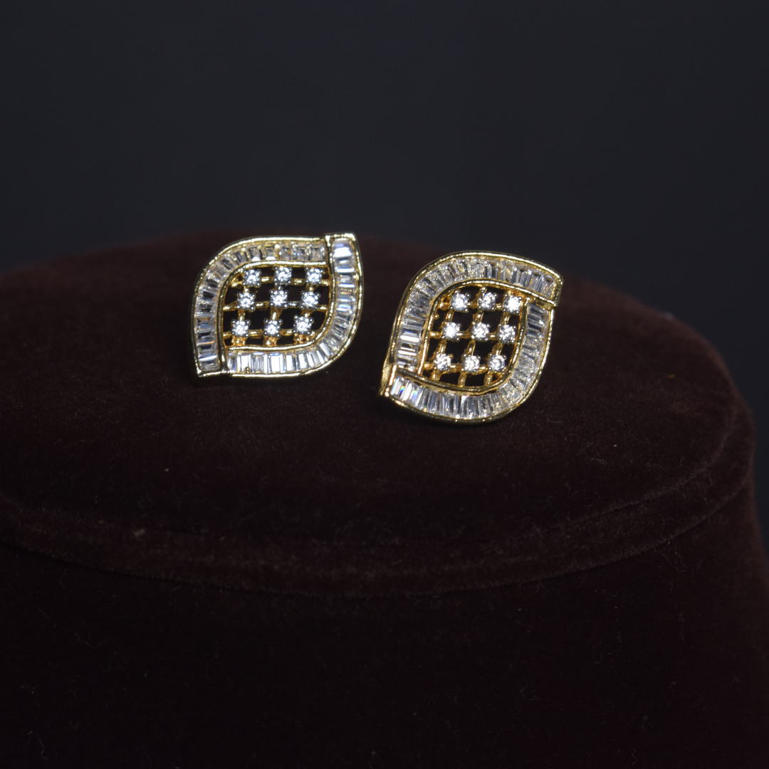 GOLDEN MYRA PENDENTSET