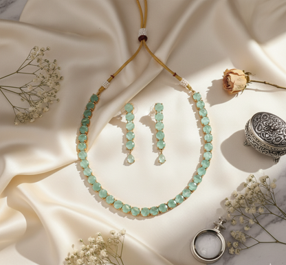 Sara Mint Necklace Set