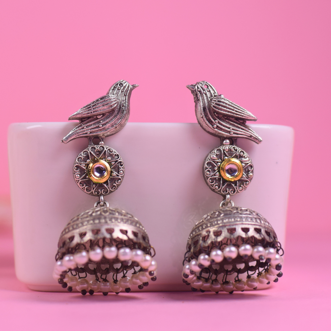 Madhvi Jhumki