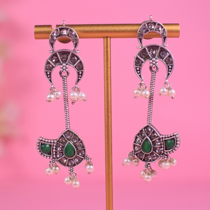 Nidha long Earrings