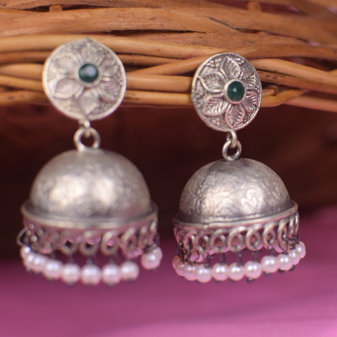 Poorvi Jhumka