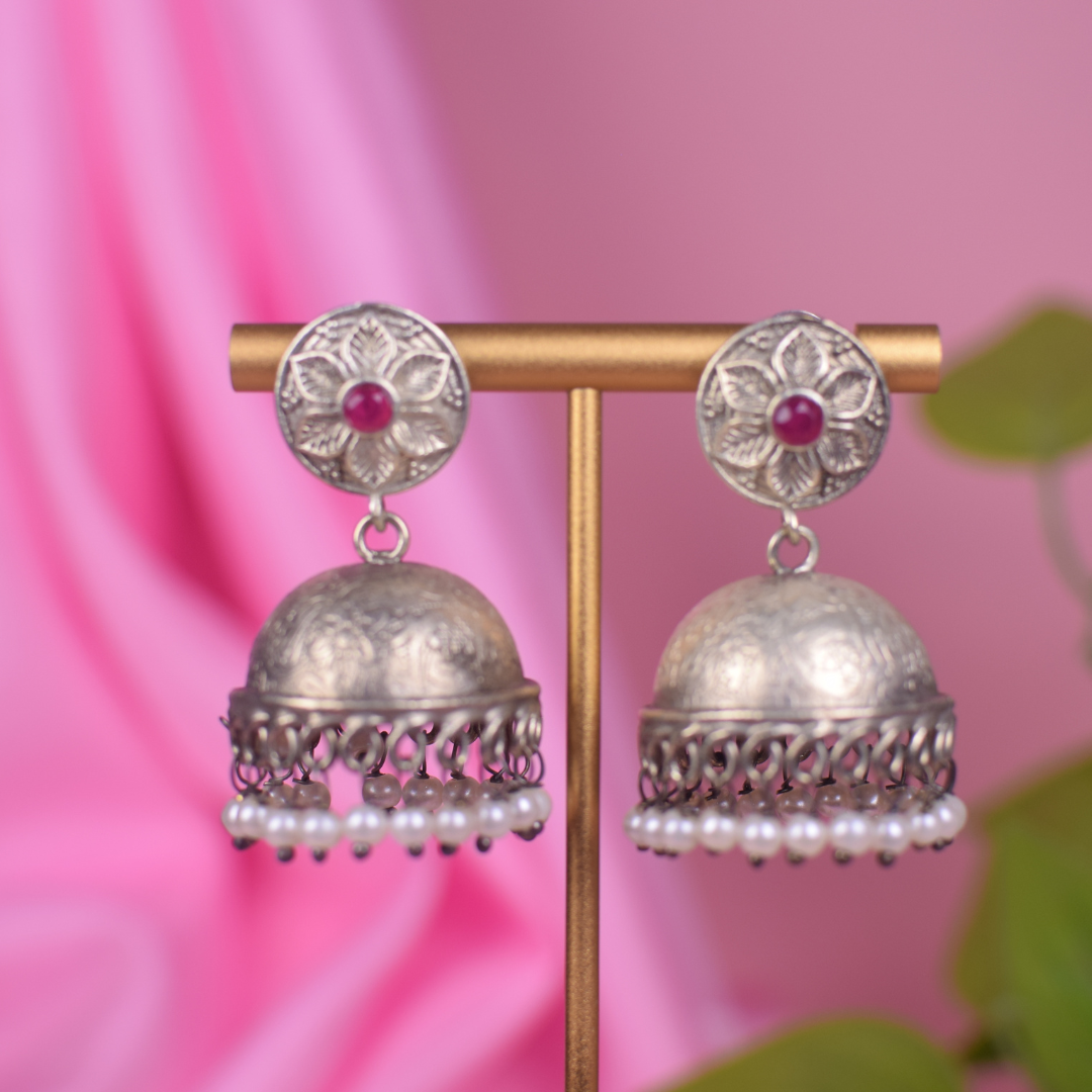 Poorvi Jhumka