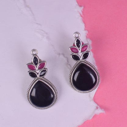 Tina Studs